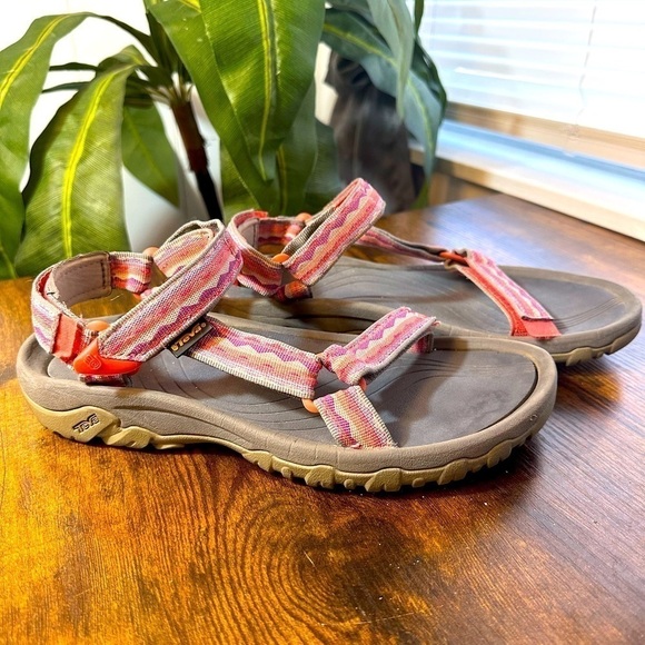 Teva Women’s Pink Hurricane Sandals Size 9 XLT - Picture 2 of 7
